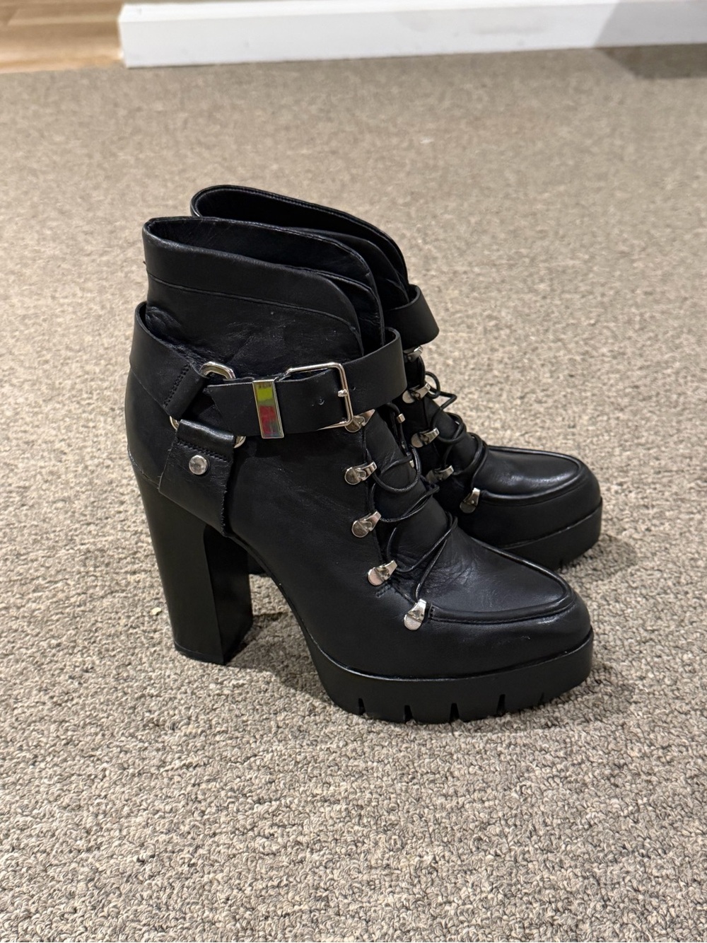 Zara Leather High-Heeled Platform Ankle Boots (Beyonce Tour Era) - Size 8.5